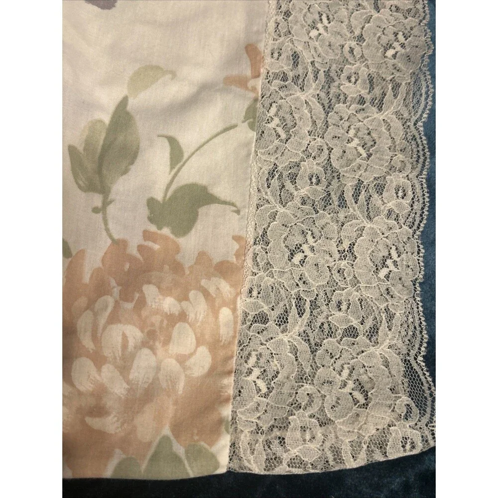 Vintage Cotton King Pillow Case 19x30” With Lace Edge